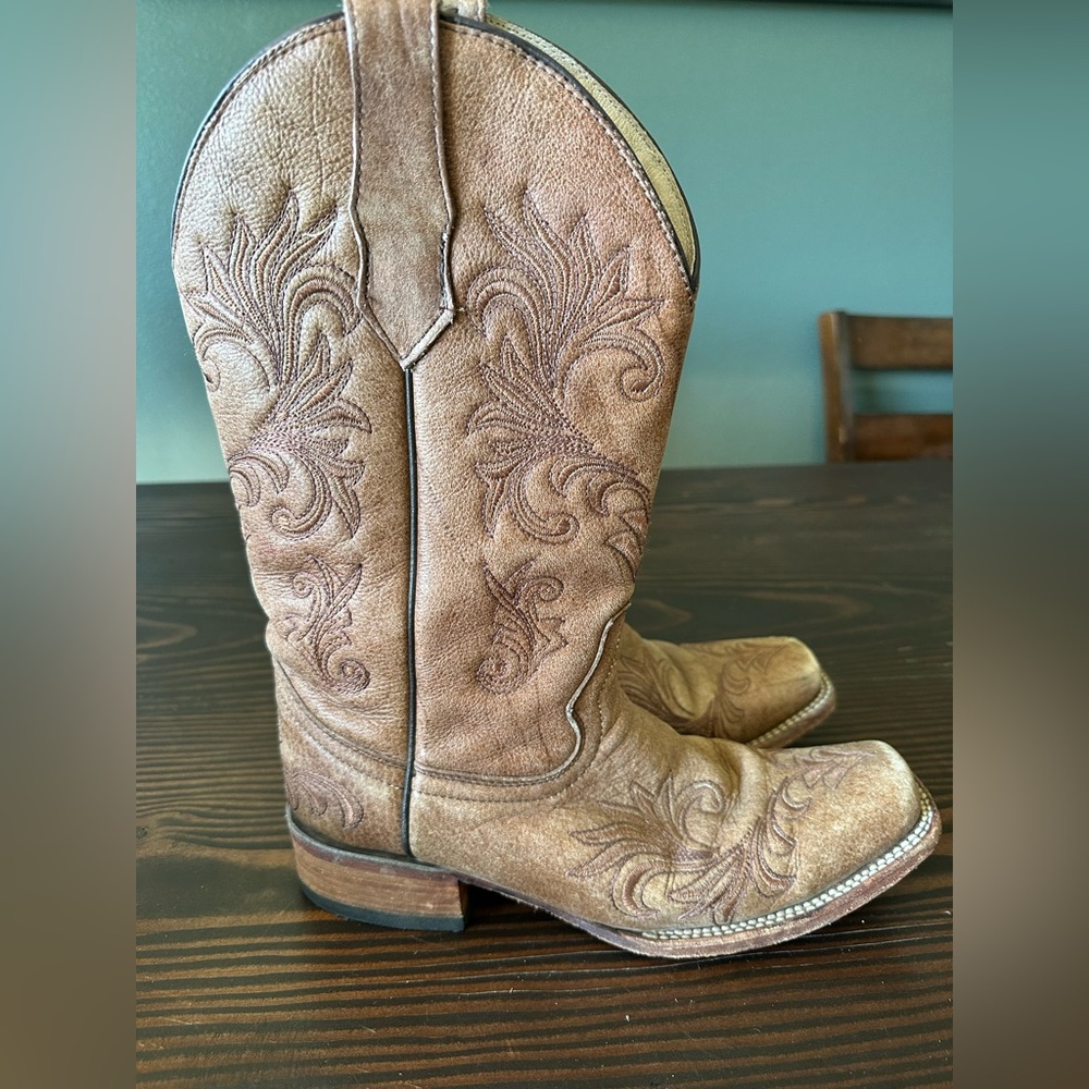 Circle G by Corral Women’s Boots size 9